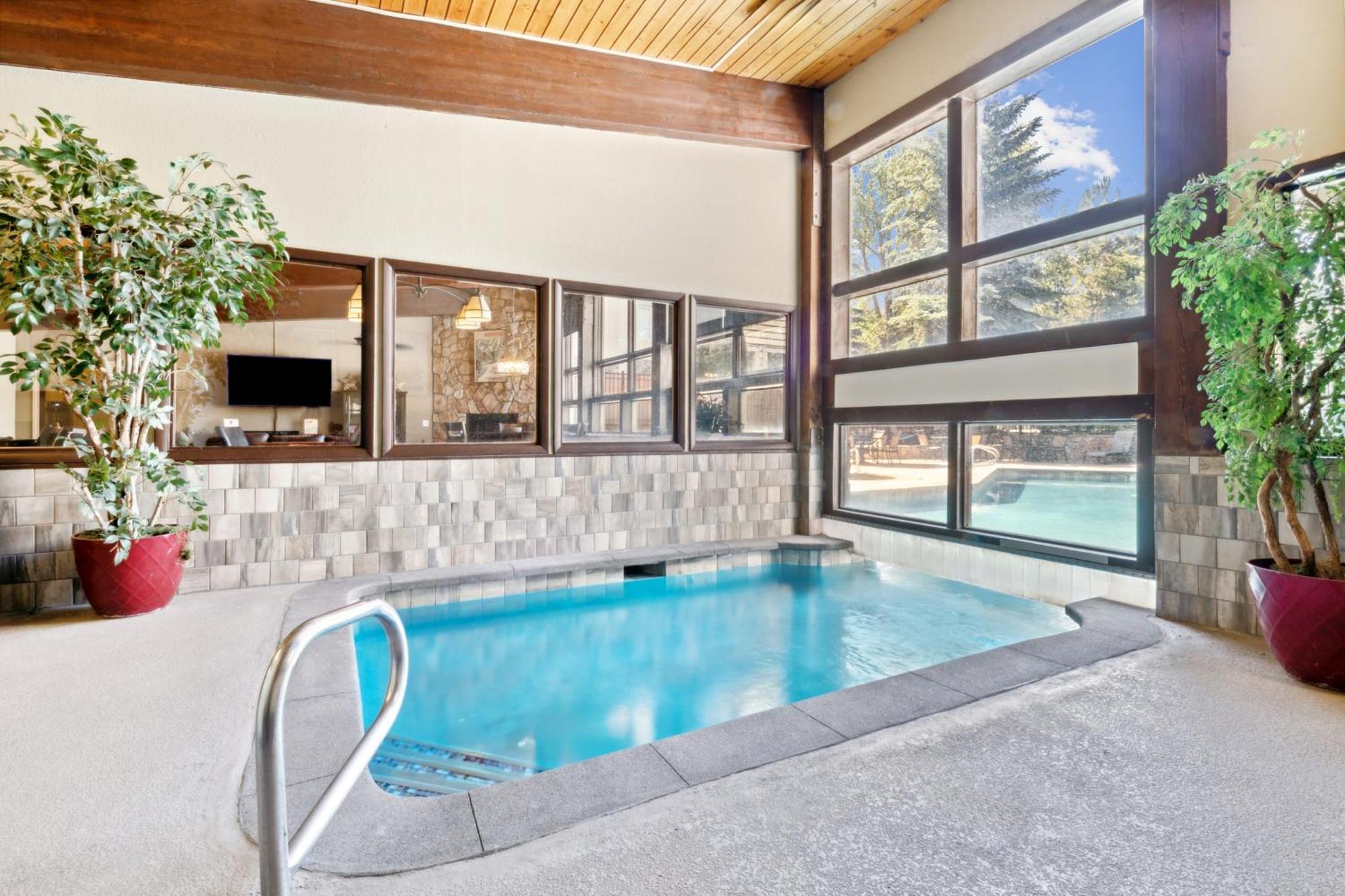 Falcon Point Avon Extérieur photo