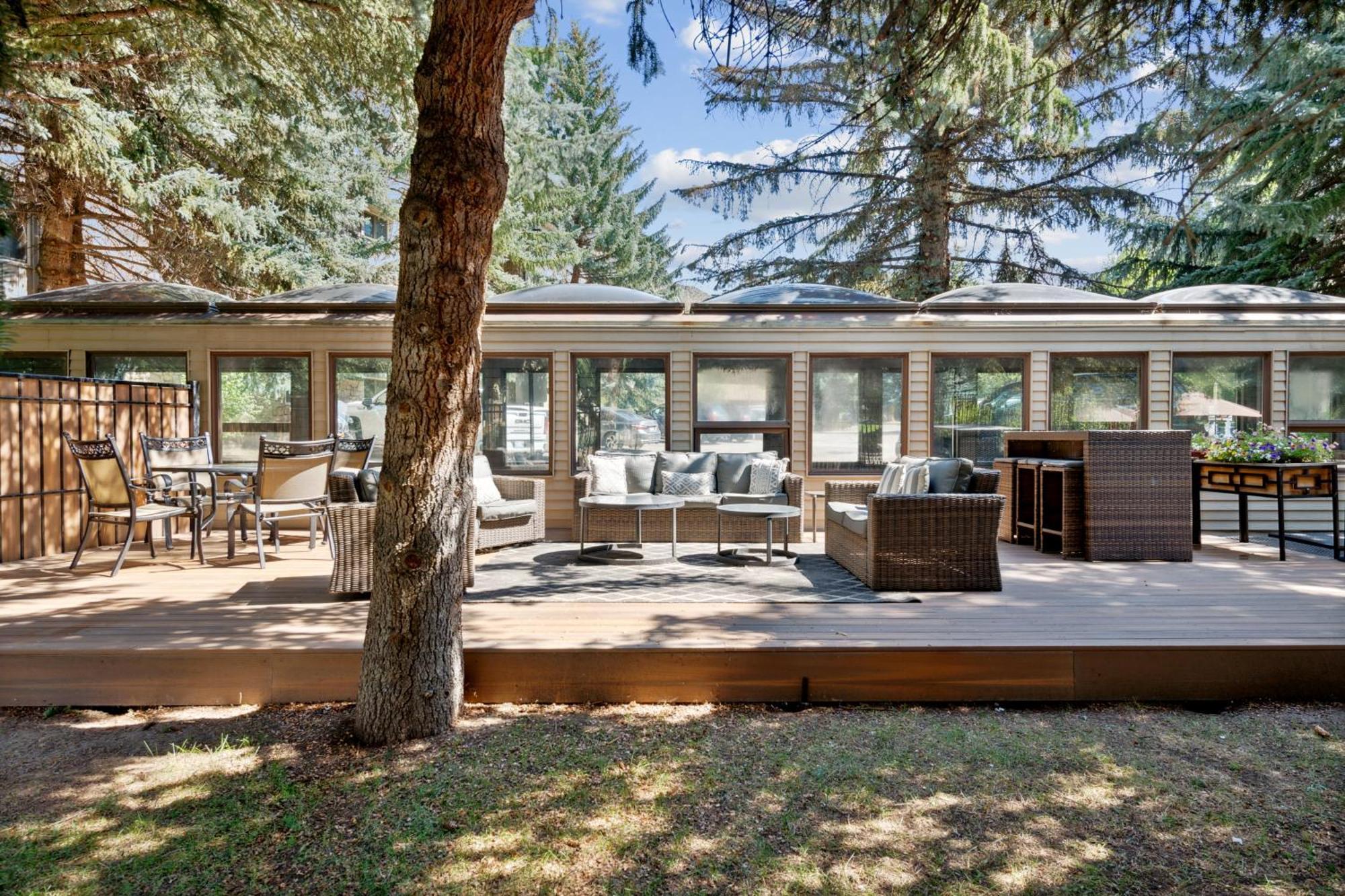 Falcon Point Avon Extérieur photo