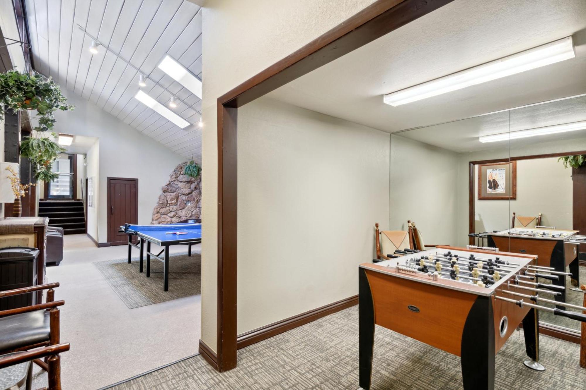 Falcon Point Avon Extérieur photo